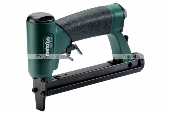 Скобозабиватель пневматический Metabo DKG 80/16 (601564500)